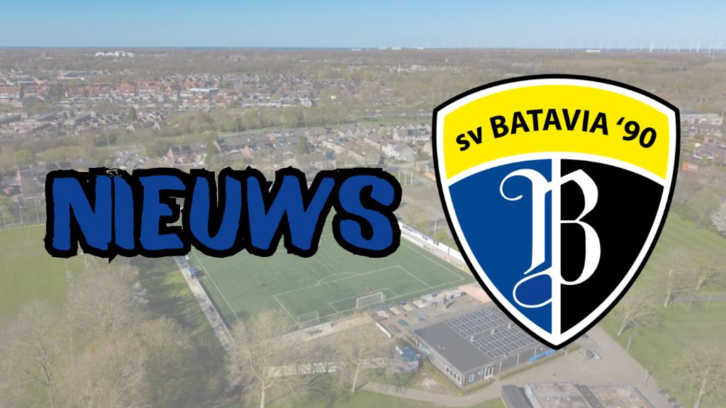 Luchtfoto van Sportpark De Doggersbank met het clublogo